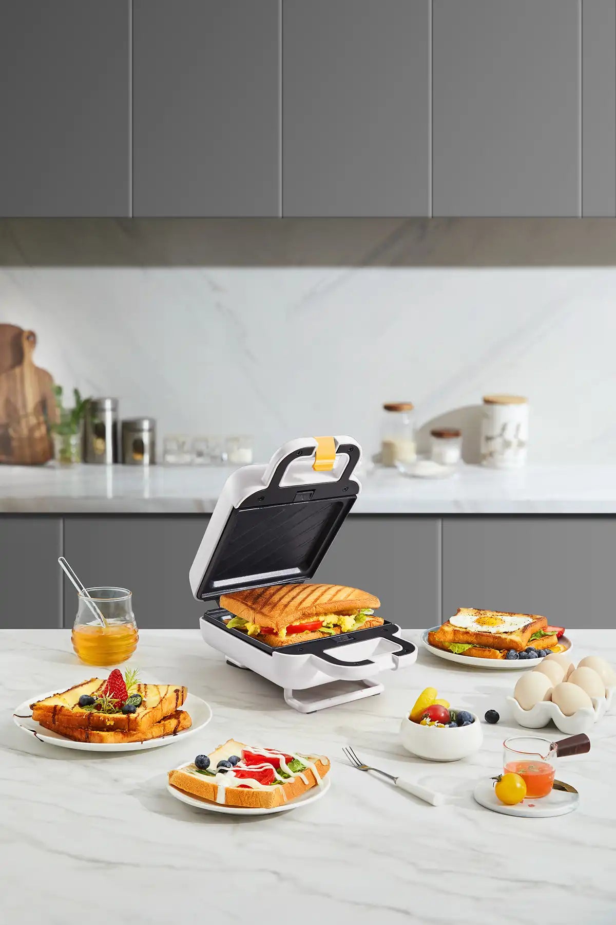 Gaabor Double-Sided Pocket Sandwich Maker, Portable Non-stick Removable Baking Pan SM60M-WH01A
